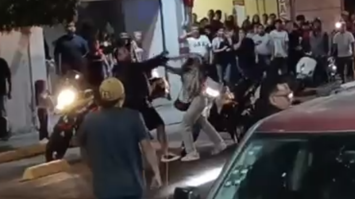 riña centro Irapuato 04