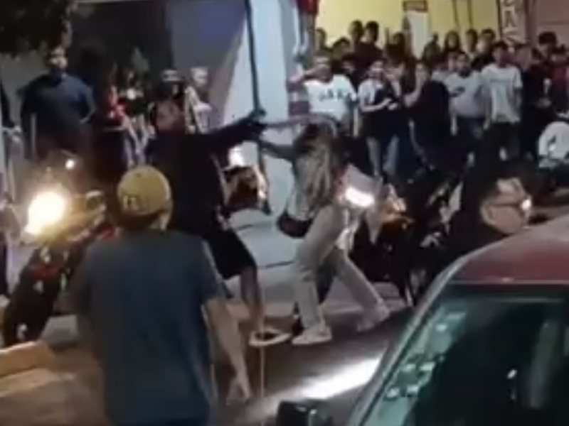 riña centro Irapuato 04