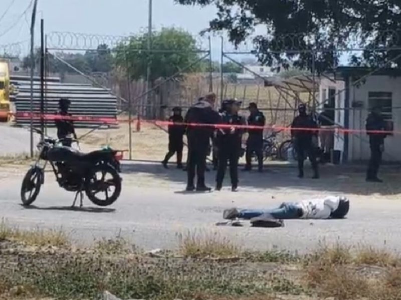 Esperaban el paso del tren en Silao cuando fueron baleados; muere uno, otro está grave