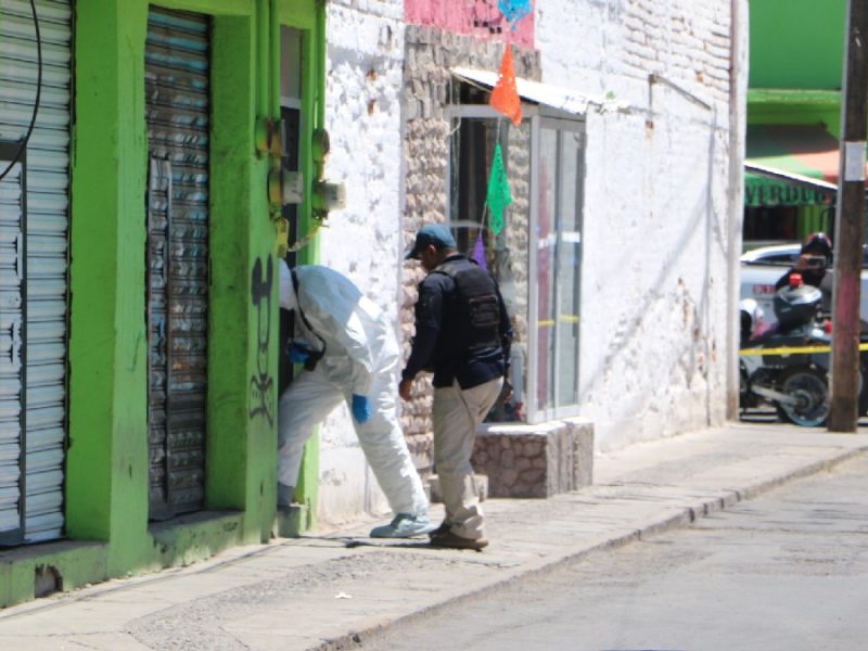 Matan a hombre y a mujer dentro de cuarto de vecindad en Barrio de la Salud