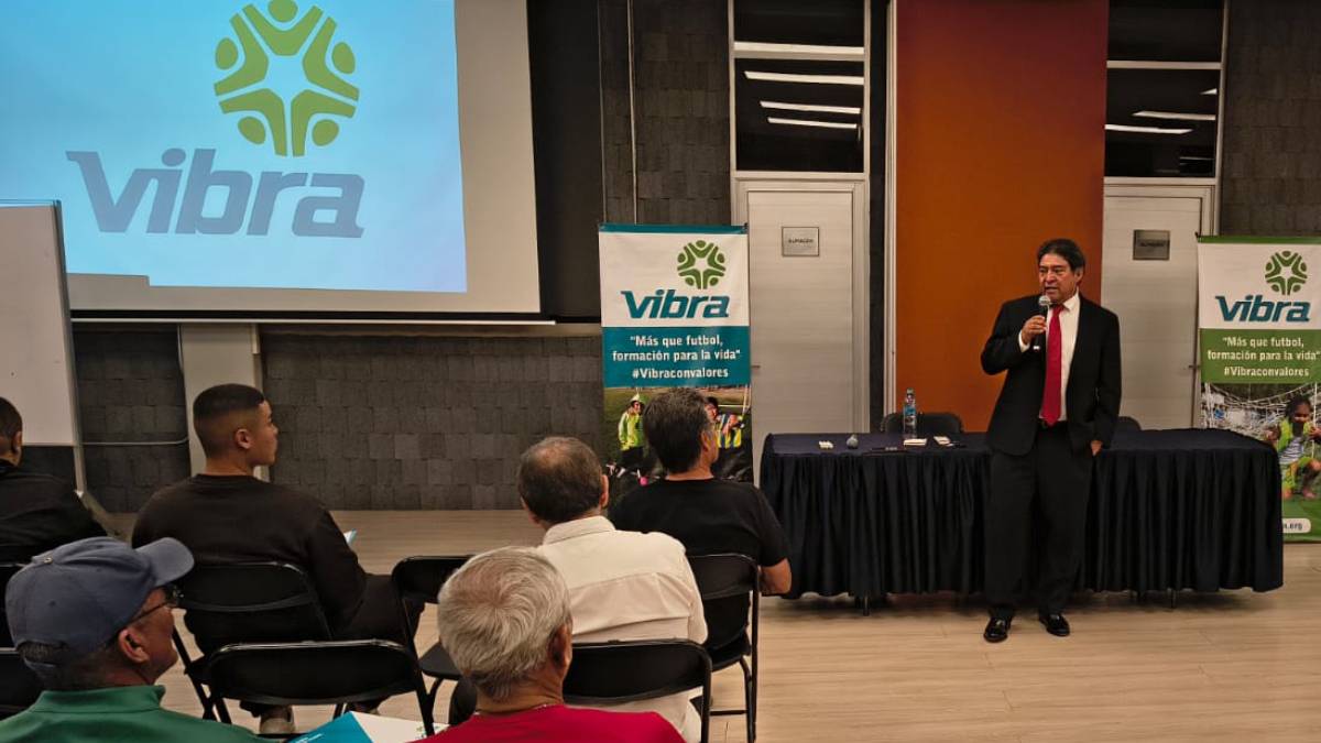 Arrancan las Clínicas de Futbol ‘Vibra’: Una cátedra de profesionalismo con causa social en León - Foto: Ituriel Pérez