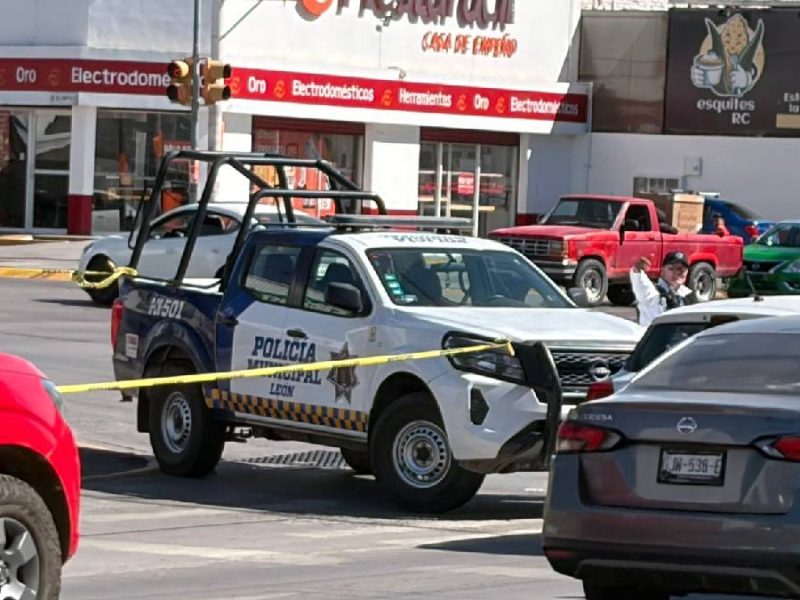 Ataque armado en bulevar Delta y Olímpica deja a un limpiaparabrisas gravemente herido