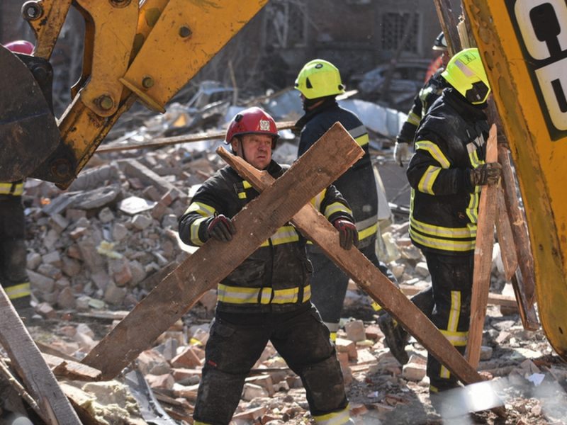 Ataques rusos amenazan seguridad de Chernóbil, advierte Ucrania en 40 aniversario de desastre nuclear
