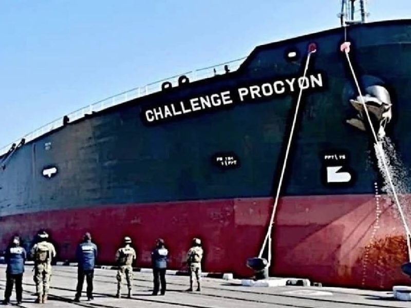 La FGR investiga por lavado de dinero a mandos navales ligados al huachicol fiscal