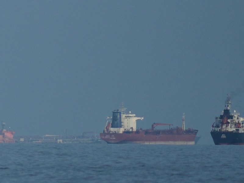 EU ordena bloqueo naval de puertos iraníes a partir del lunes; busca que no reciban suministros