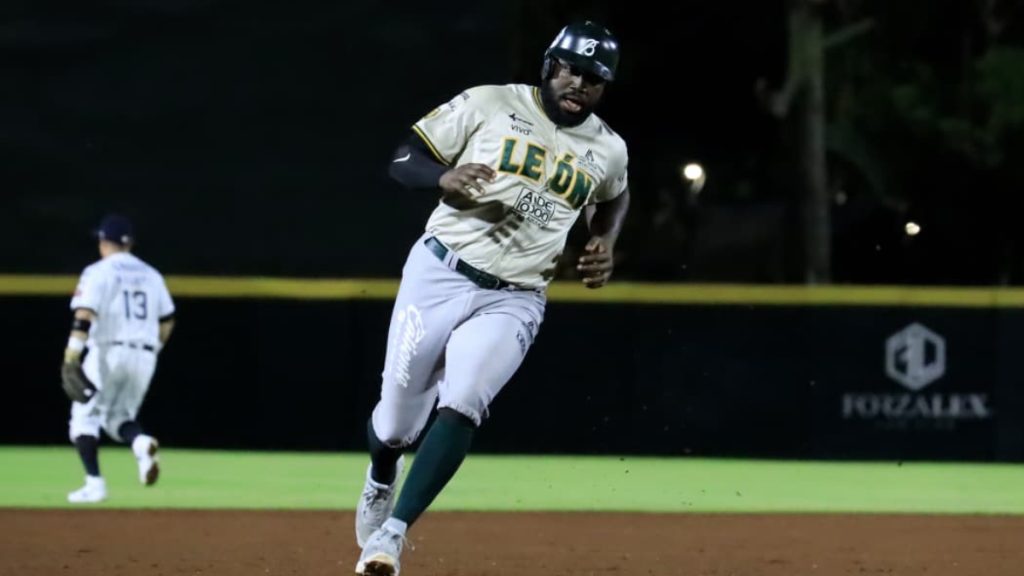 Bravos de León vence a Tigres de Quintana Roo y empata la serie