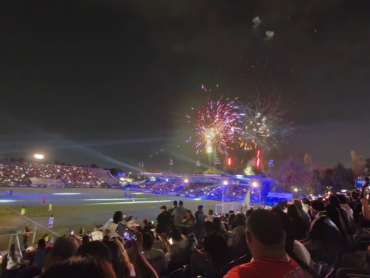 Club Celaya será multado por uso de pirotecnia en partido ante Cimarrones