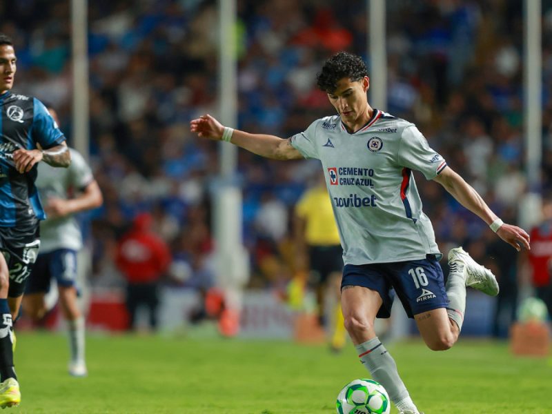 Jeremy Márquez hace gol y autogol en el empate de Cruz Azul contra Querétaro