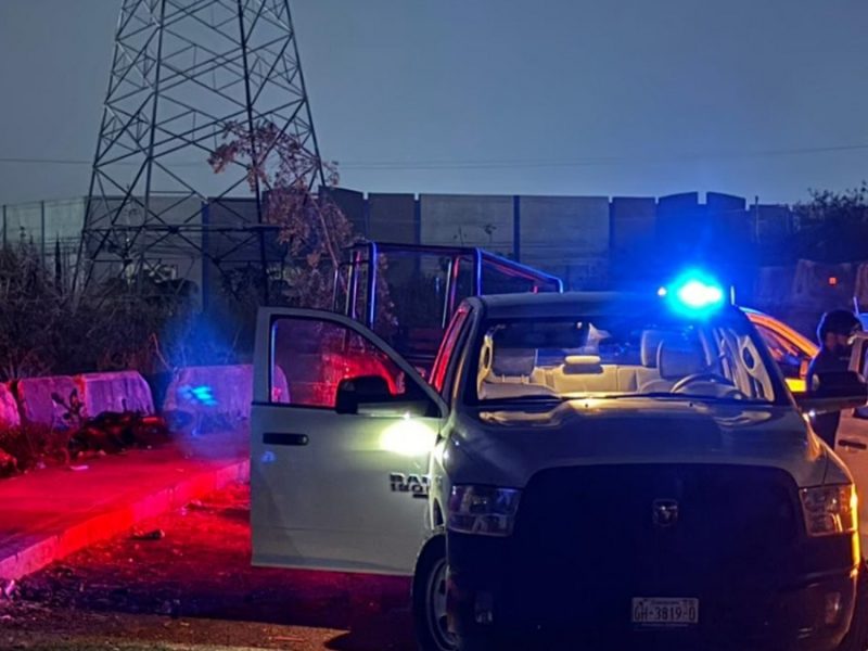 Muere motociclista tras chocar contra muro en la carretera Panamericana en Celaya