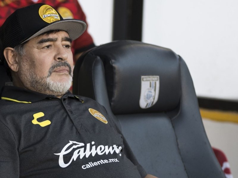Médico Leopoldo Luque se desvincula de la muerte de Maradona en el juicio; “Yo lo amaba, era mi ídolo”, asegura
