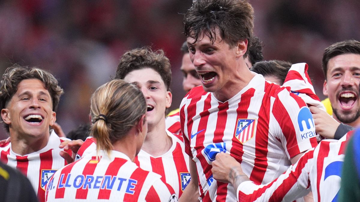 Atlético de Madrid celebrando el triunfo sobre Barcelona. Foto: Agencia AP.