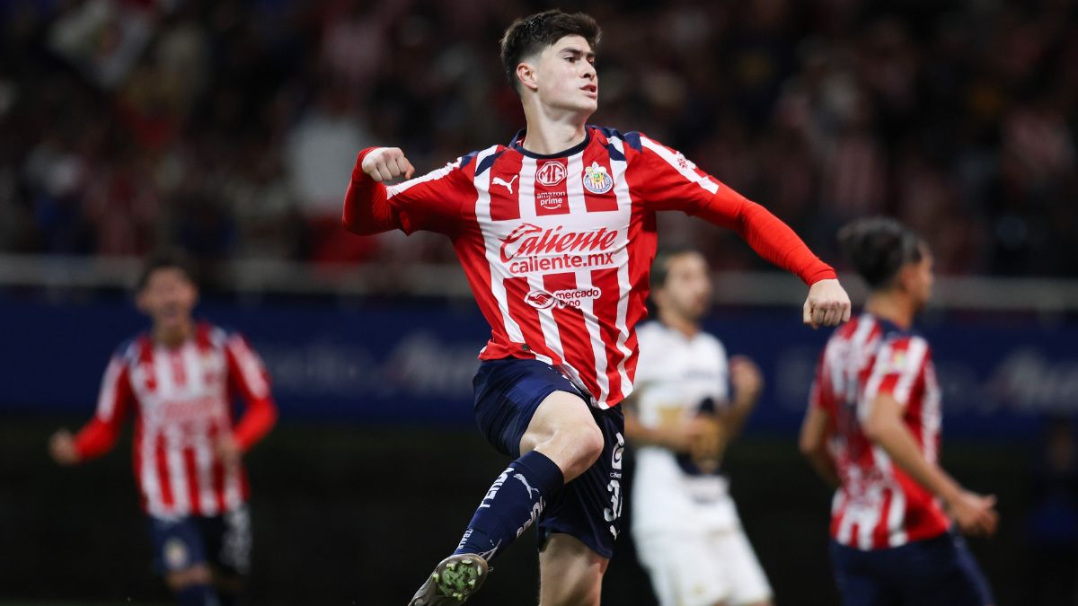 Armando González, goleador de Chivas en el Clausura 2026. Foto: Mexsport.