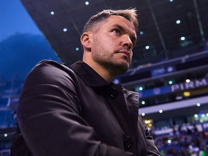 Cruz Azul evalúa seriamente cesar a Nicolás Larcamón