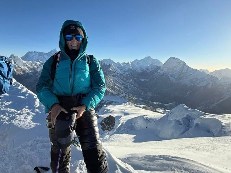 En su camino al Monte Everest, Laura González escala el Mera Peak