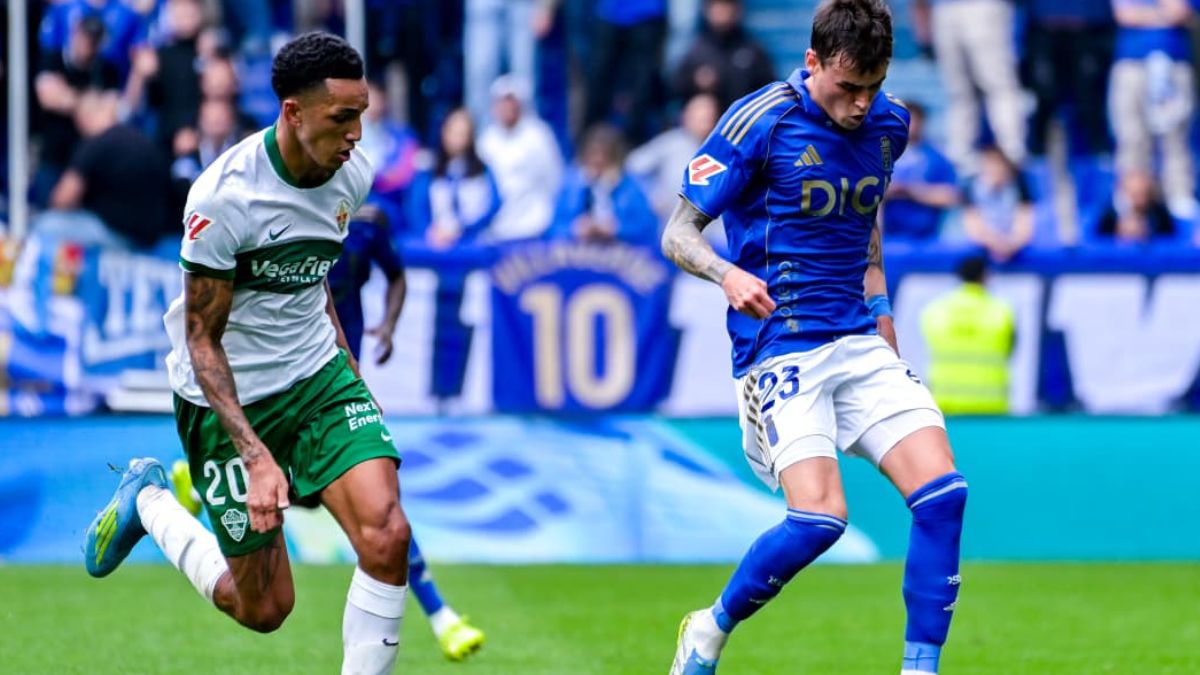Nicolás Fonseca, propiedad del León, jugando con Oviedo. Foto: Real Oviedo Oficial.
