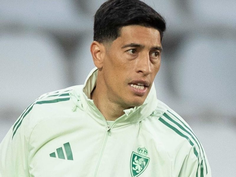 Esteban Andrada, arquero de Real Zaragoza, recibe fuerte sanción tras golpear a rival 