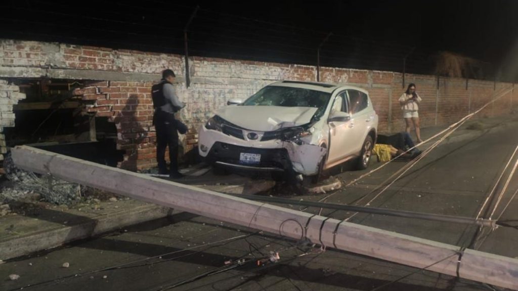 Fuerte choque en Moroleón