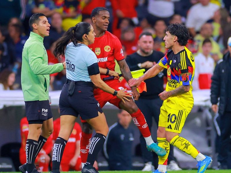 Castigos a Mohamed, Helinho y Henry Martín por bronca del América Vs Toluca