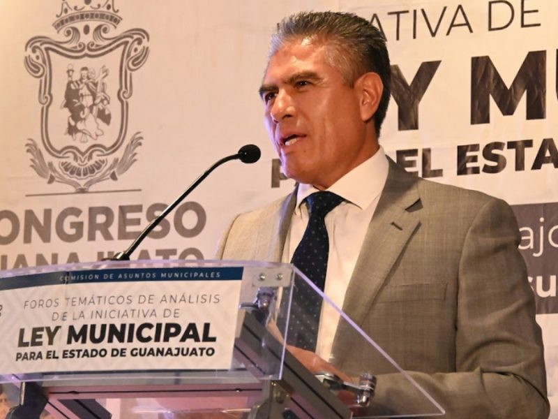 Propone diputado contratar a Jesús Badillo Lara para asesorar reforma electoral de Guanajuato