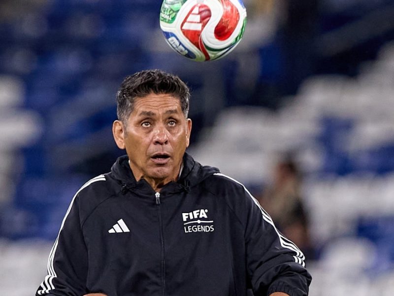 Jorge Campos ya tiene redes sociales y Christian Martinoli le indica que “hasta que me hiciste caso” 