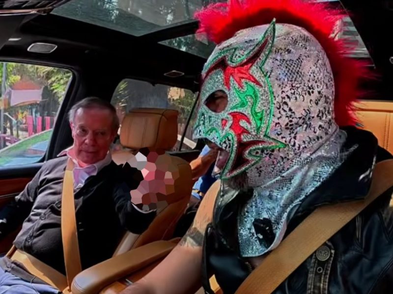 José Ramón Fernández hace seña obscena al ‘Escorpión Dorado’ y hasta recuerdan a David Faitelson… sin mencionarlo