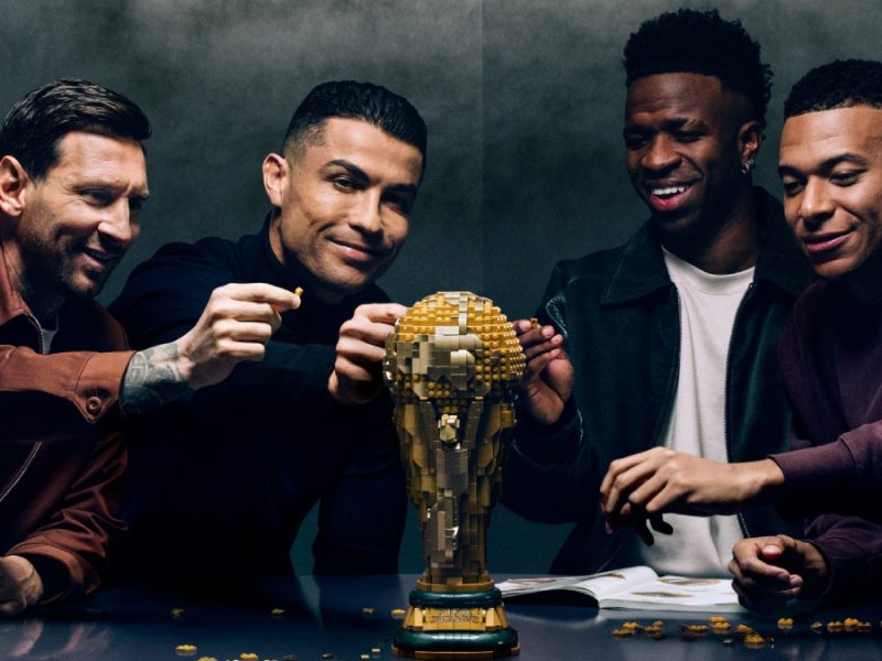 Lego reúne a Messi, Cristiano, Mbappé y Vinicius para promocional y aseguran que “honestamente no es Inteligencia Artificial” 