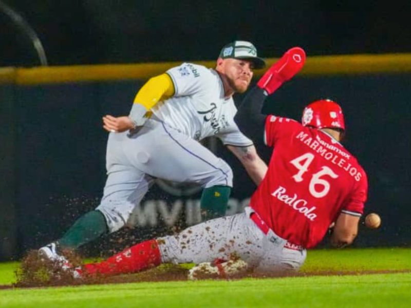Bravos de León sufre dura derrota ante Diablos Rojos en la Copa León 450