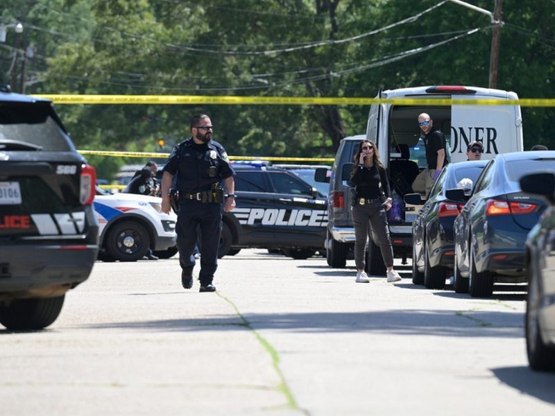 Mata hombre armado a ocho niños, siete eran sus hijos, y balea a sus madres en un caso de violencia doméstica