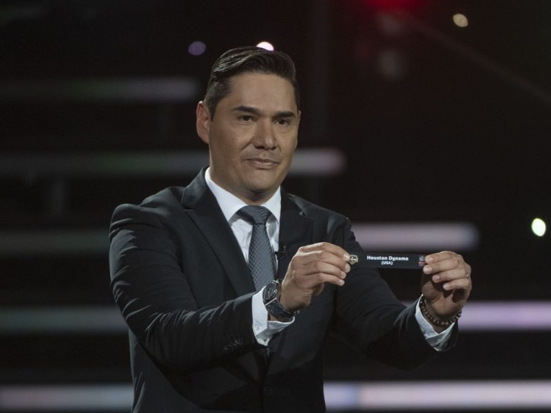 Moisés Muñoz aclara que no tuvo apendicitis y agradece los mensajes