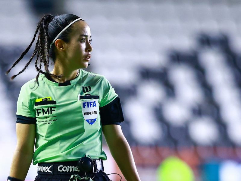 Katia Itzel García, primera silbante mexicana que pitará en un Mundial de Futbol varonil