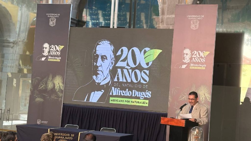 Natalicio de Alfredo Dugés 01