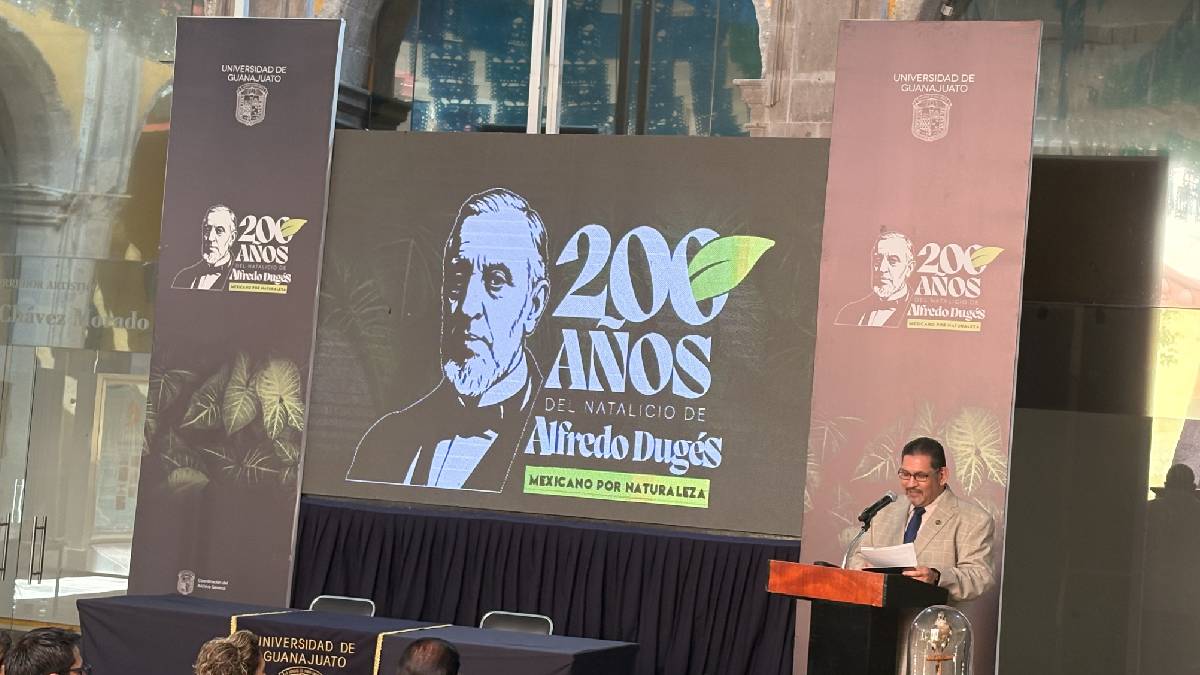 Natalicio de Alfredo Dugés 01