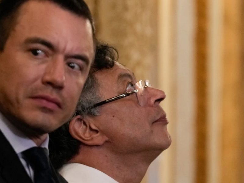 Noboa acusa incursión de guerrilla colombiana; Petro desmiente y lo reta a reunión en la frontera