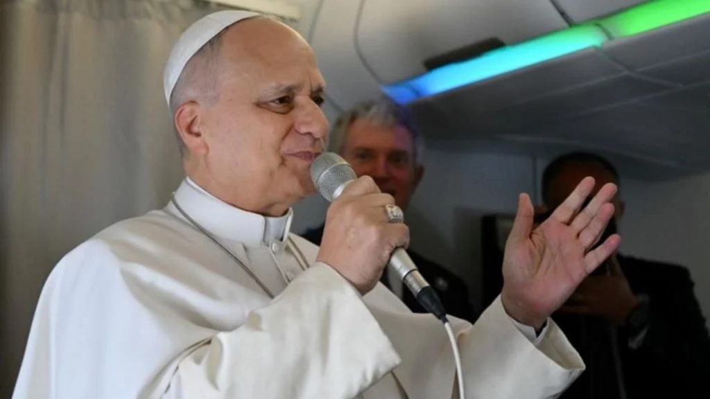 Papa León responde a Trump