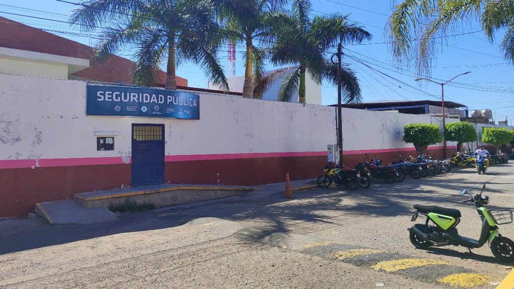 Policías de Pénjamo detenidos