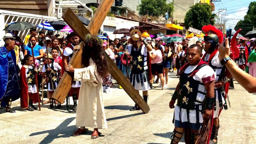 Viacrucis del Calvario León (1)