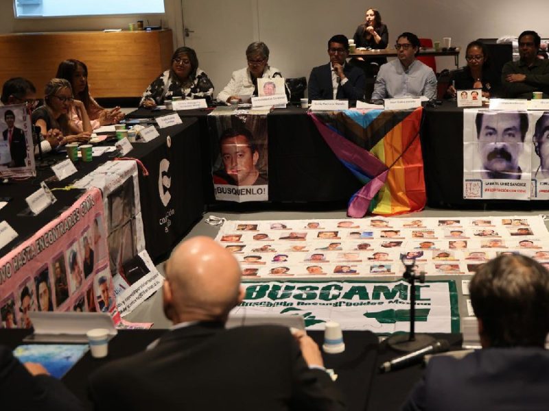 Escucha Alto Comisionado de ONU a algunos representantes de colectivos de búsqueda