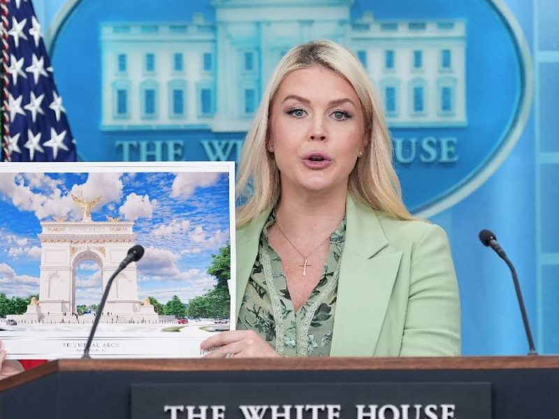 Agencia federal aprueba diseño de Trump para un Arco del Triunfo en Washington