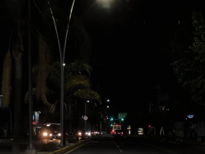 Culpan a constructora por fallas de alumbrado en el bulevar Adolfo López Mateos de Celaya