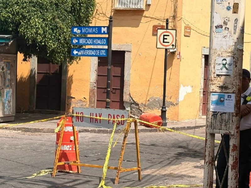 “¿Otra vez?”, ciudadanos de Guanajuato capital reclaman cierre de calles ahora para retirar cables