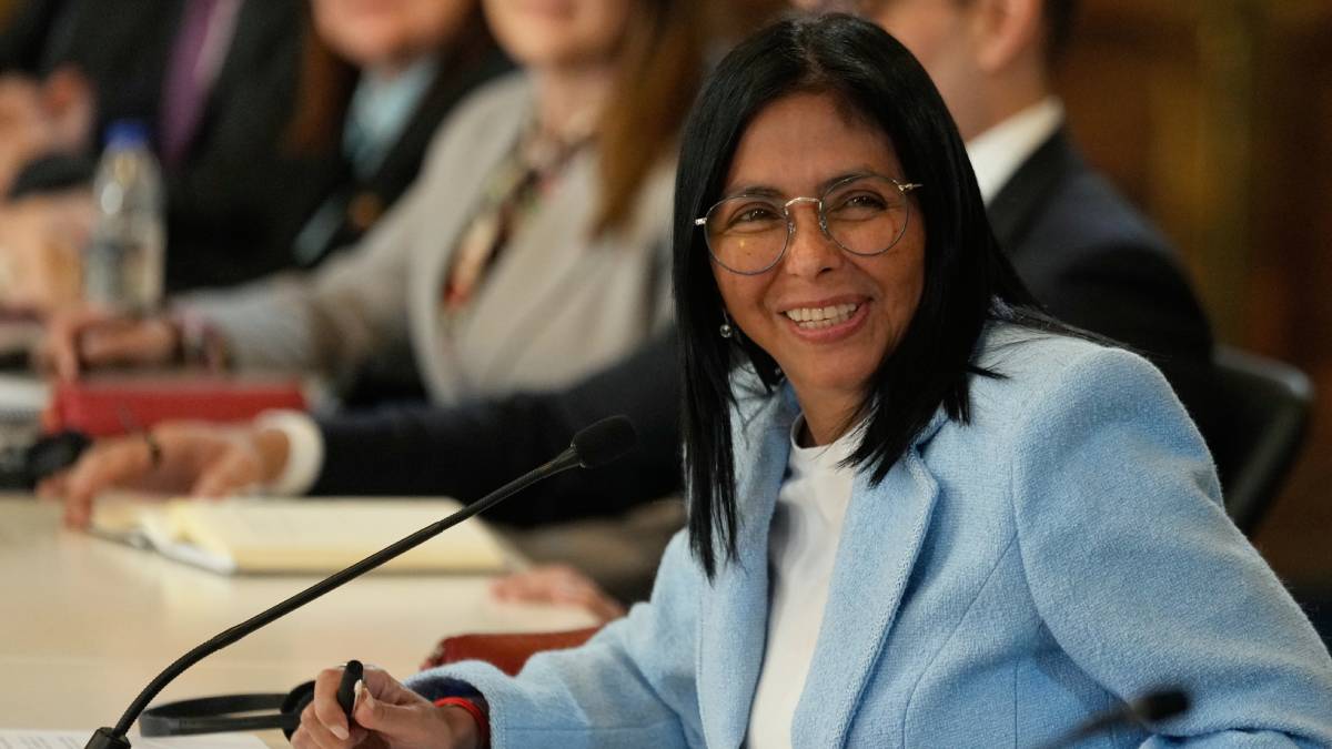 delcy-rodriguez-gustavo-petro-maduro