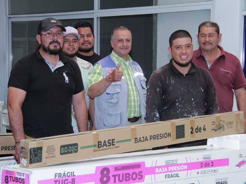 Irapuato refuerza economía familiar y cuidado ambiental con entrega de calentadores solares