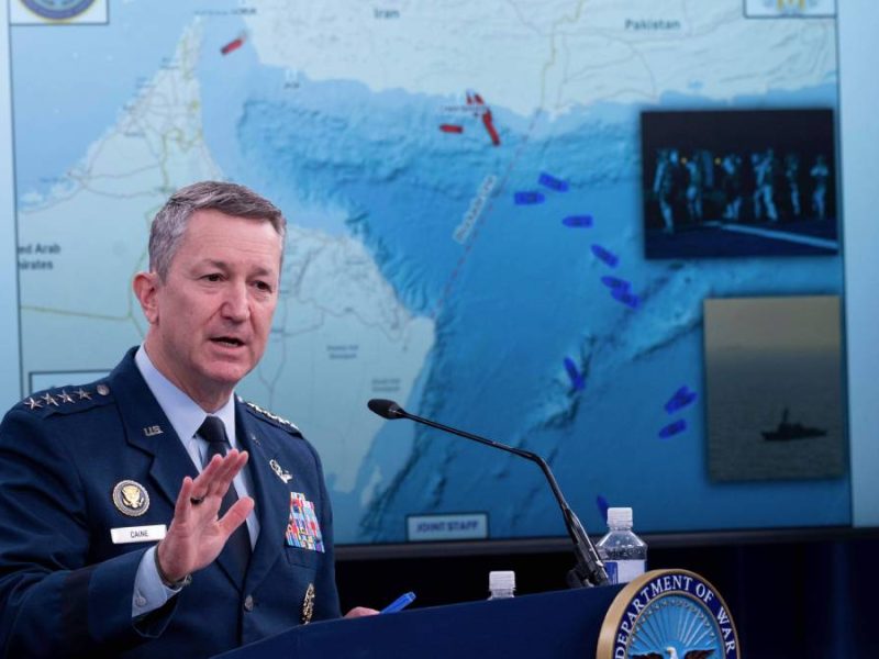 Amplía Estados Unidos caza naval contra Irán: Detendrán barcos en todo el mundo