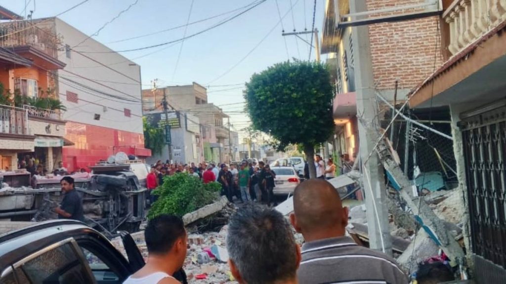 explosion-lomas-de-vista-hermosa-leon