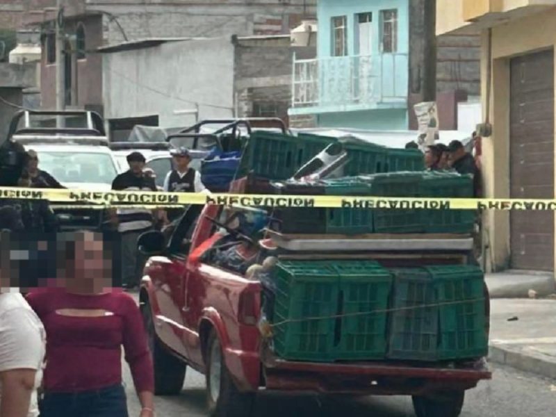 Asesinan a vendedor de frutas cuando circulaba en su camioneta