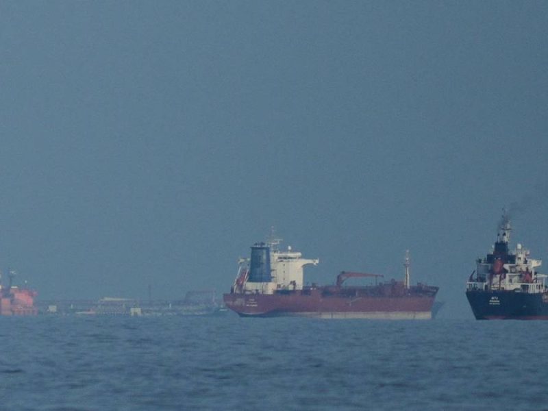 Trump dice que ejército estadounidense ha bloqueado los puertos iraníes para presionar a Teherán