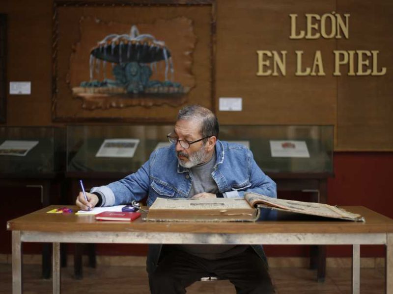 Héctor Gómez Vargas: 35 años de investigación cultural serán premiados en la Fenal