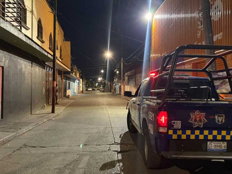 Le disparan a vecino en la calle donde asesinaron a vendedora de churros en Irapuato