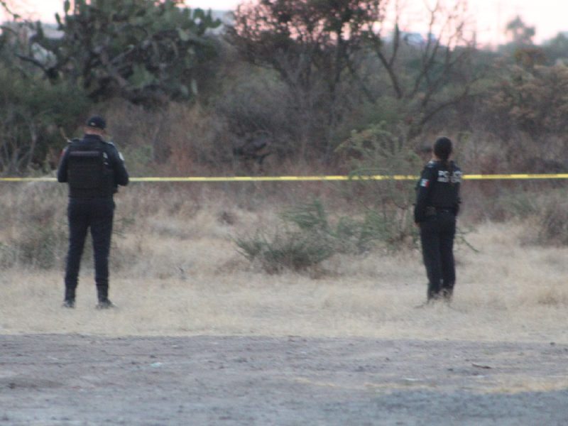 Encuentran cuerpo envuelto en sábana blanca en la comunidad Lagunillas