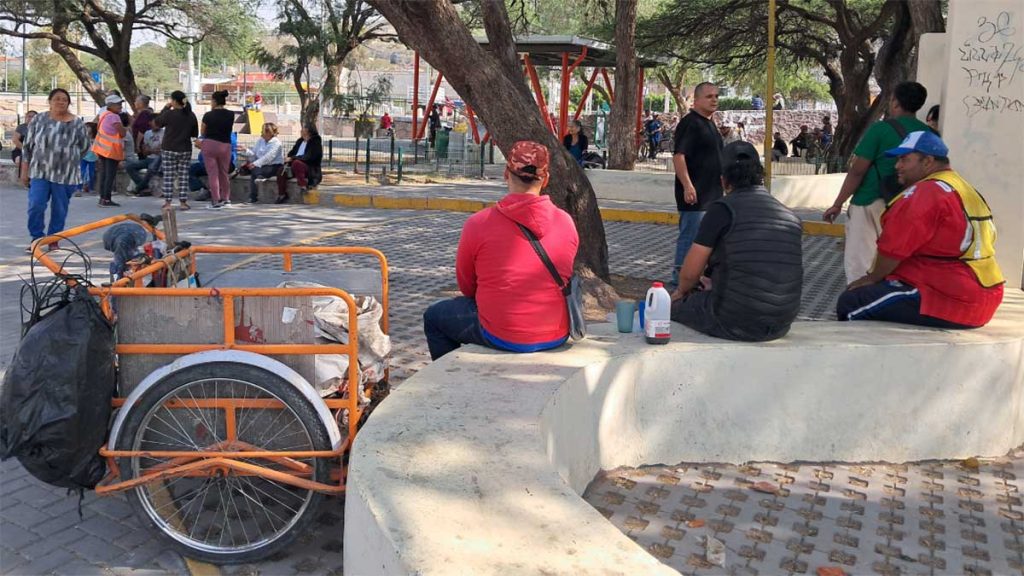 comerciantes del Parque Sardaneta